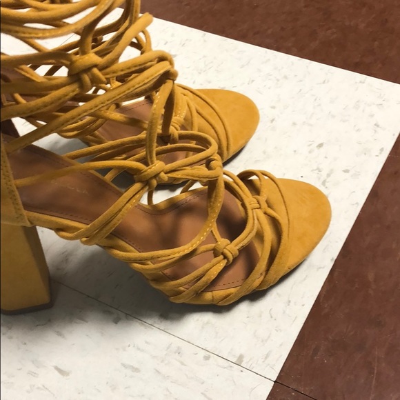 Mustard Heels - Picture 3 of 4